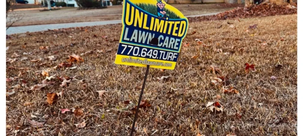 winter lawn care sign